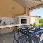 Luxurious In Maruzini